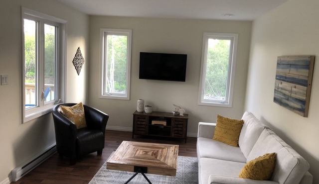 Secluded Cottage 5 Minutes to Saint Andrews-by-the Sea