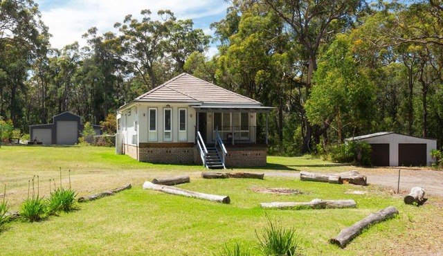 Secluded Cottage Surrounded by Eucalyptus Trees and Native Wildlife