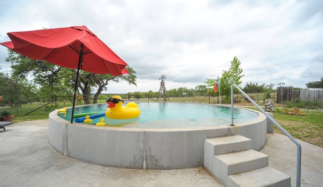 Secluded Country Hideaway w/Fire Pit & Pool!