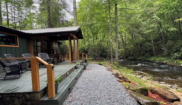 Secluded creekside home in the heart of the Nantahala Forest