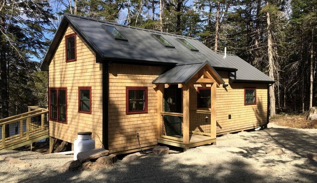 Secluded, Dog-Friendly Lakefront Cabin on Pristine Lake, Maine, for Wonderfully Romantic Getaways to Nature