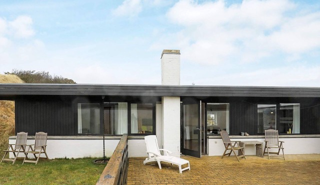 Secluded Dune Cottage-By Traum