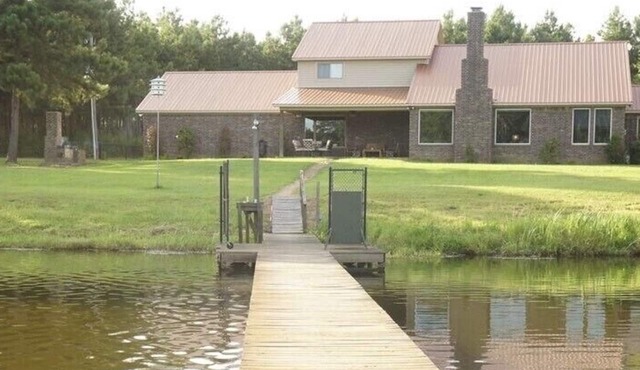 Secluded East Texas Getaway with 22 Acre Private Lake