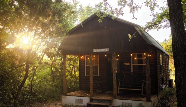 Secluded Escape with hot tub, tucked in nature