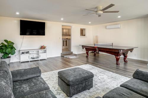 Secluded Family Home in Springfield, Pets Welcome!