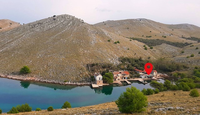 Secluded fisherman's cottage Cove Lupešćina, Kornati (K-18657)