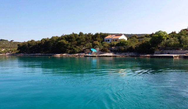 Secluded fisherman's cottage Cove Žinčena, Pašman (K-12982)
