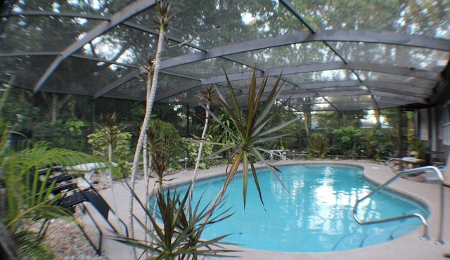 Secluded Florida Home House w Screen Room Heated Pool