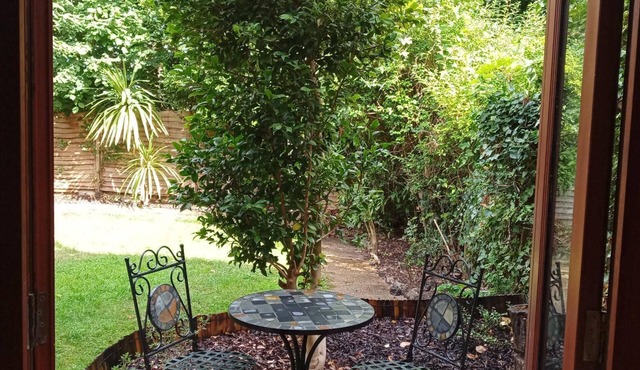 Secluded, garden flat in North London