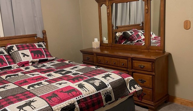 Secluded get away located in South Central Iowa surrounded by oak woods.