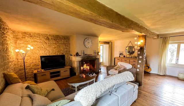 Secluded Getaway in the Woods Pool & Ponds