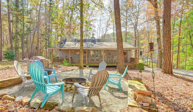 Secluded Hamilton Cabin Retreat w/Private Lake!