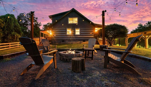 Secluded Haven with Pet Yard, Hot Tub & Game Room