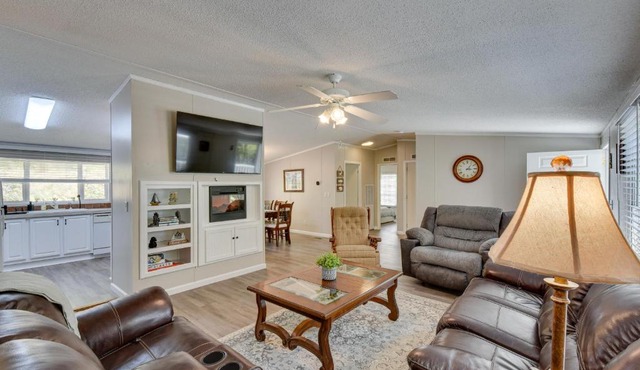 Secluded Hayesville Cabin Rental with Deck and Grill!