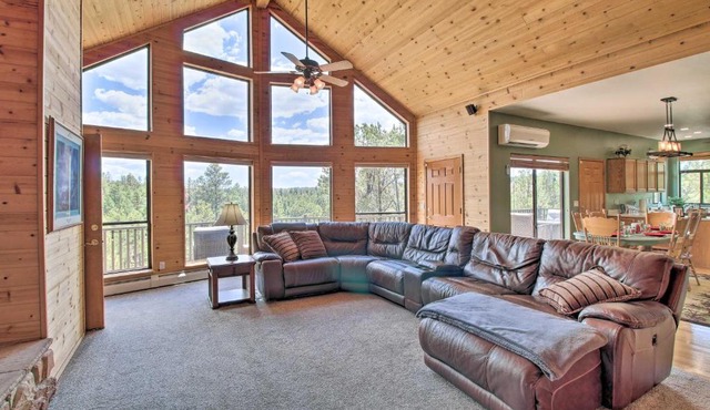Secluded Heber Cabin with Deck and Scenic Valley Views