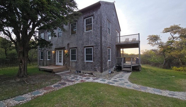 Secluded Home abutting Bird Sanctuary