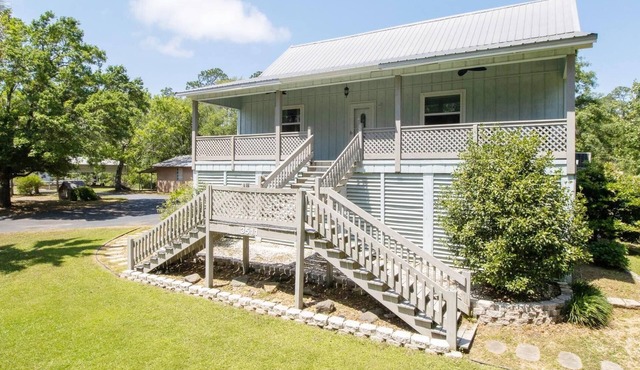 Secluded Home on Canal 1 Mile to Beach