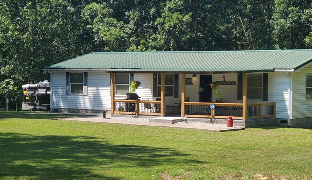 Secluded Home Outside Warsaw with big yard and lots of privacy.