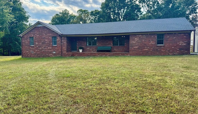 Secluded House close to MSU and KY Lake! 30x40 Garage