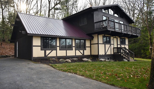 Secluded House in the Poconos with two private floors and a beautiful lake view!