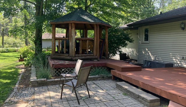 Secluded house on 7 wooded acres just 10 minutes north of Green Bay!