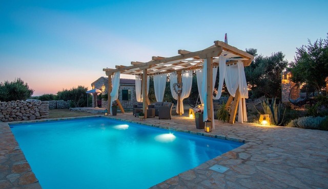 Secluded house with a swimming pool Košljun (Pag) (K-22238)