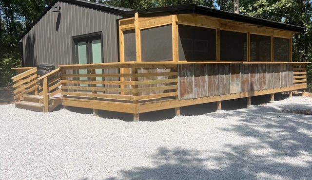 Secluded Hunting & Fishing cabin in the Woods - Osceola, MO