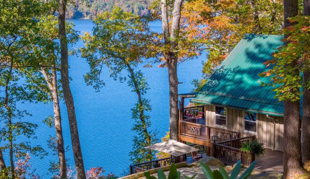 Secluded Lake Glenville Compound Prime Lake View
