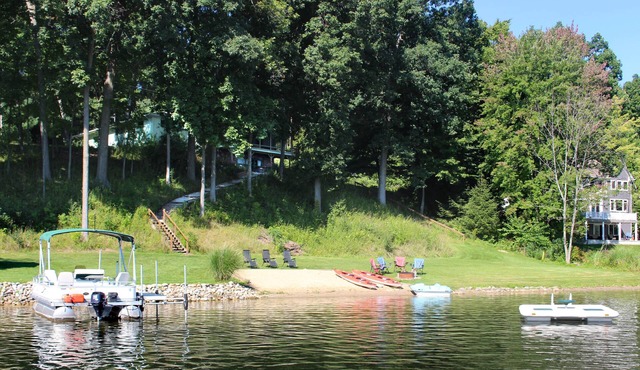Secluded Lake Retreat