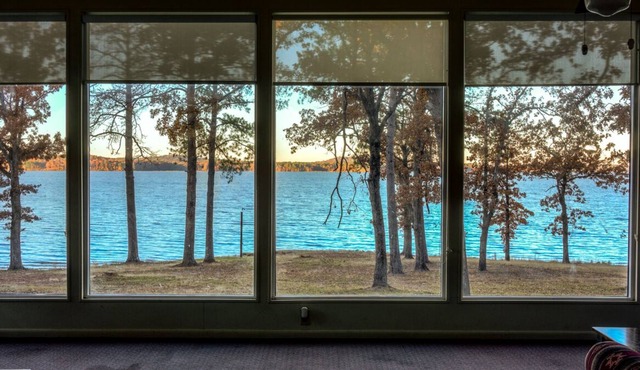 Secluded, Lakefront Cabin