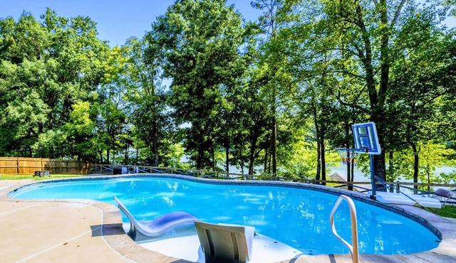 Secluded Lakefront | Private Pool | Dock | Hot Tub