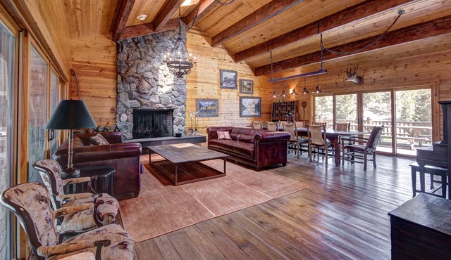 Secluded Lodge On Large Mountain Ranch