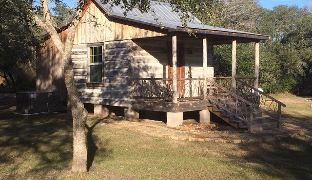 Secluded Log Cabin for Two in La Grange TX