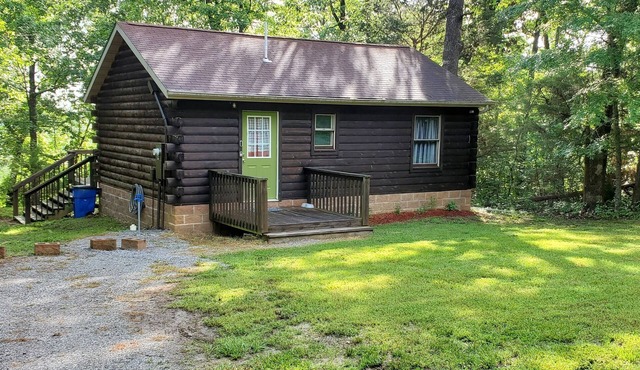 Secluded Log Cabin Getaway