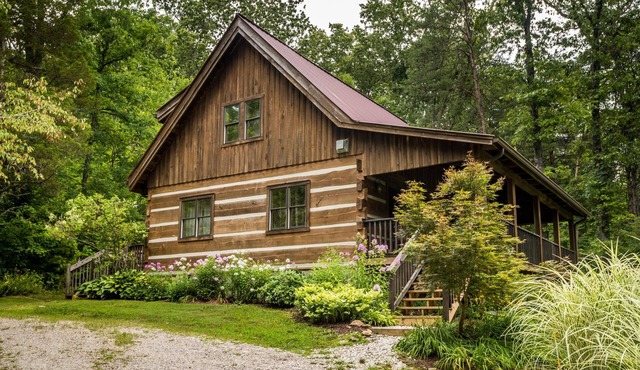 Secluded Log Cabin on 5 Acres | Hot Tub, Pool Table & Near Park