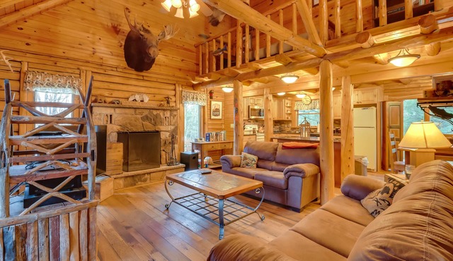Secluded Log Cabin w/Fire Pit in Cresco!