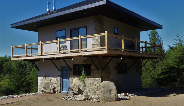 Secluded Lookout Cabin- Fishing, ATV Trails, Canoe, Kayak & Campfires.