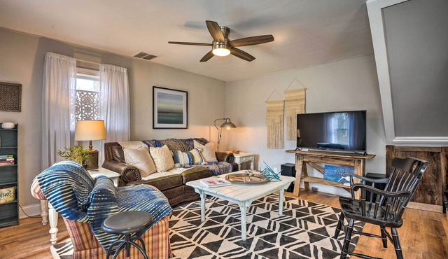 Secluded Lothian Farmhouse on 45 Acres w/Fire Pit