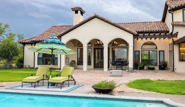 Secluded & Luxurious Estate and Pool