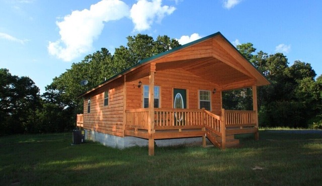 Secluded luxury cabin on 450 acres with private hot tub, and private UTV trails