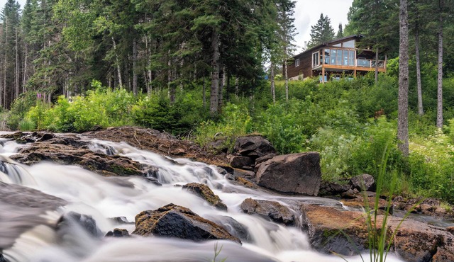 Secluded Luxury Cottage with Sauna, Private Swimming & Trails