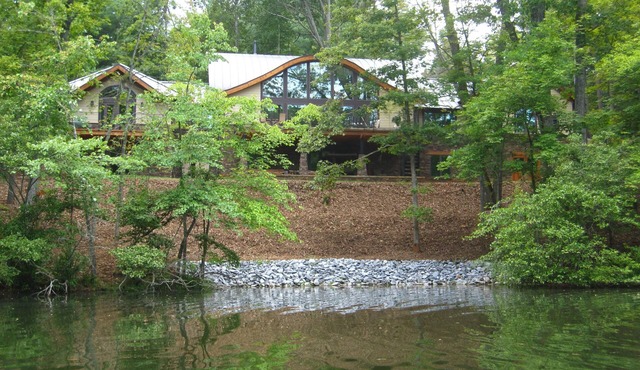 Secluded Luxury; In-law Suite on Evergreen Lake