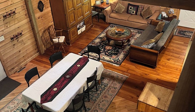 Secluded Luxury Log Cabin on 40 Acres Near Tygart River & Lake