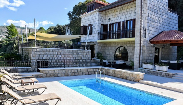 Secluded Luxury Villa in Dubrovnik with private heated pool - Villa Franica