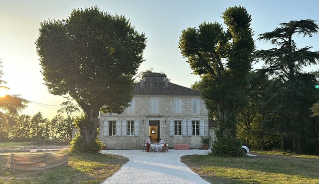 Secluded manoir in S.W. France