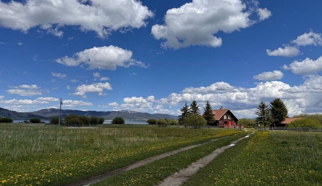 Secluded Mountain Paradise - Henry's Hideaway