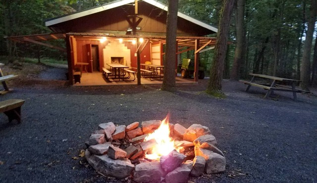 Secluded Mountain Retreat, Great For Large Groups, Near Juniata River