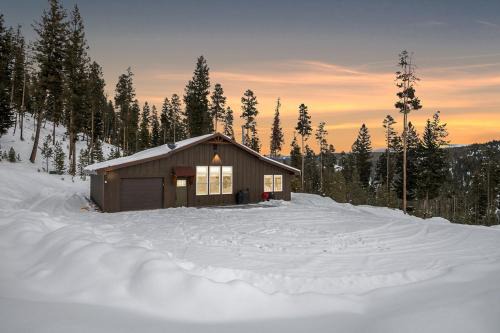 Secluded Mountain Retreat