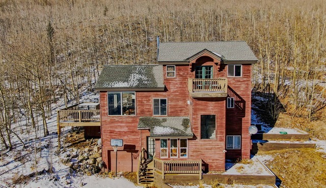 Secluded Mountain Retreat Amazing Views and Hot Tub - Only 20 min from Breck