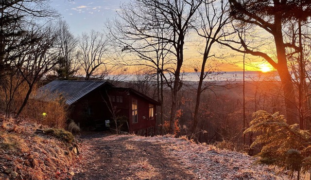 Secluded Mountain Chalet with Million Dollar Views! Family and Pet Friendly